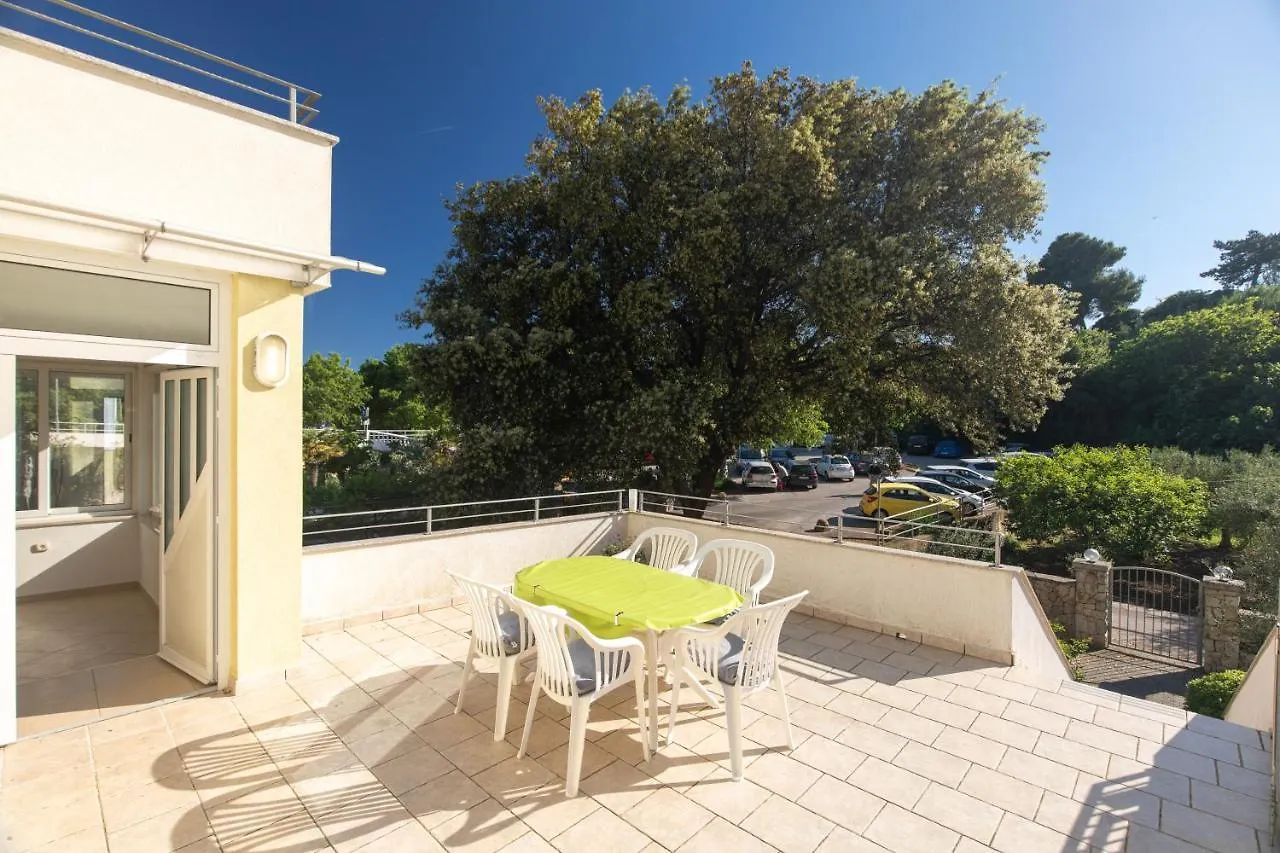 Apartment Portapisana Just 50M From The Beach Krk Town