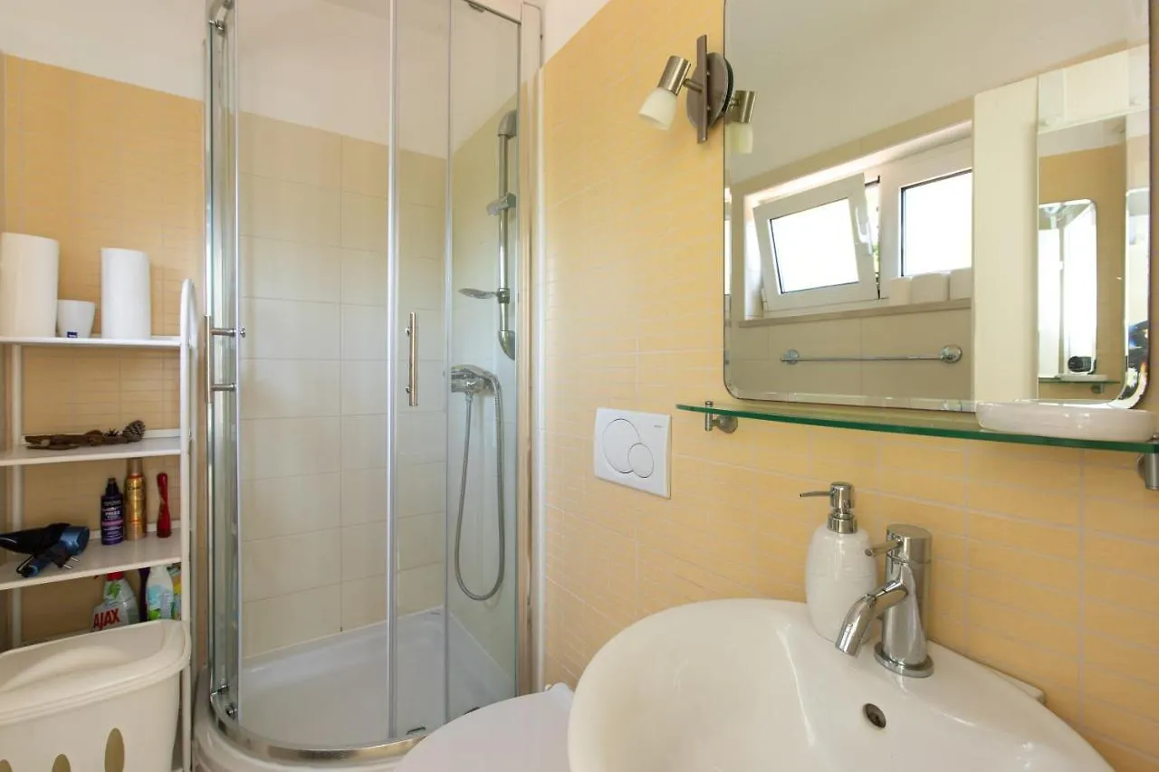 Apartment Portapisana Just 50M From The Beach Krk Town